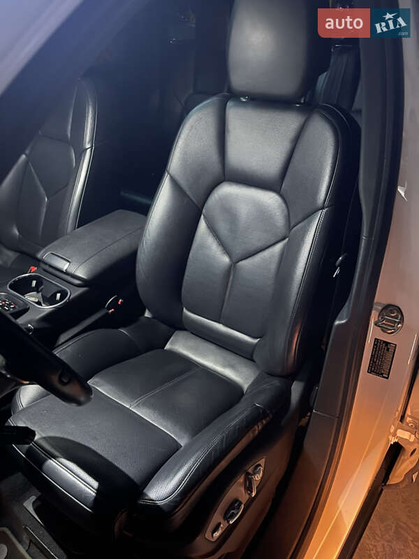 Внедорожник / Кроссовер Porsche Cayenne 2013 в Одессе