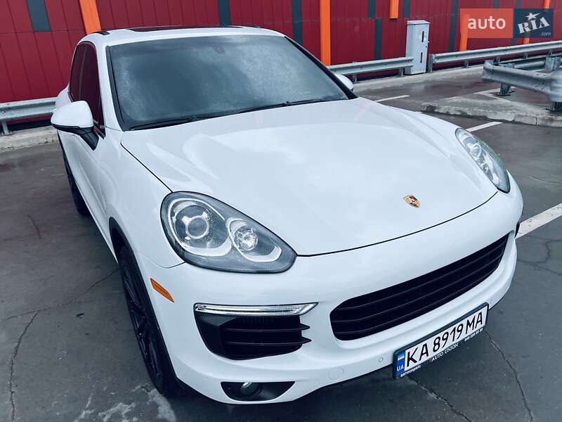 Позашляховик / Кросовер Porsche Cayenne 2014 в Києві