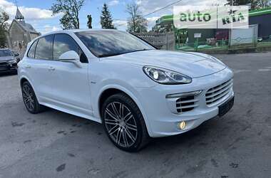 Позашляховик / Кросовер Porsche Cayenne 2015 в Тернополі