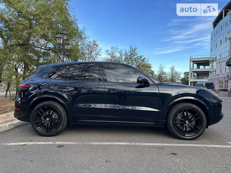 Позашляховик / Кросовер Porsche Cayenne 2020 в Одесі