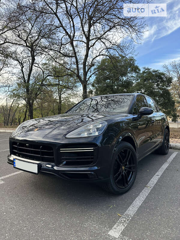 Позашляховик / Кросовер Porsche Cayenne 2020 в 