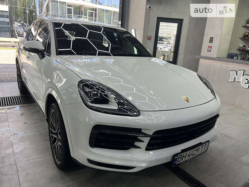 Внедорожник / Кроссовер Porsche Cayenne 2018 в Одессе