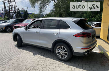 Позашляховик / Кросовер Porsche Cayenne 2014 в Львові