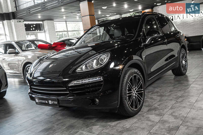 Внедорожник / Кроссовер Porsche Cayenne 2013 в Одессе