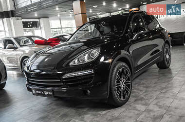 Внедорожник / Кроссовер Porsche Cayenne 2013 в 