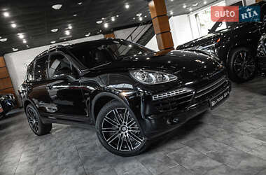 Внедорожник / Кроссовер Porsche Cayenne 2013 в 