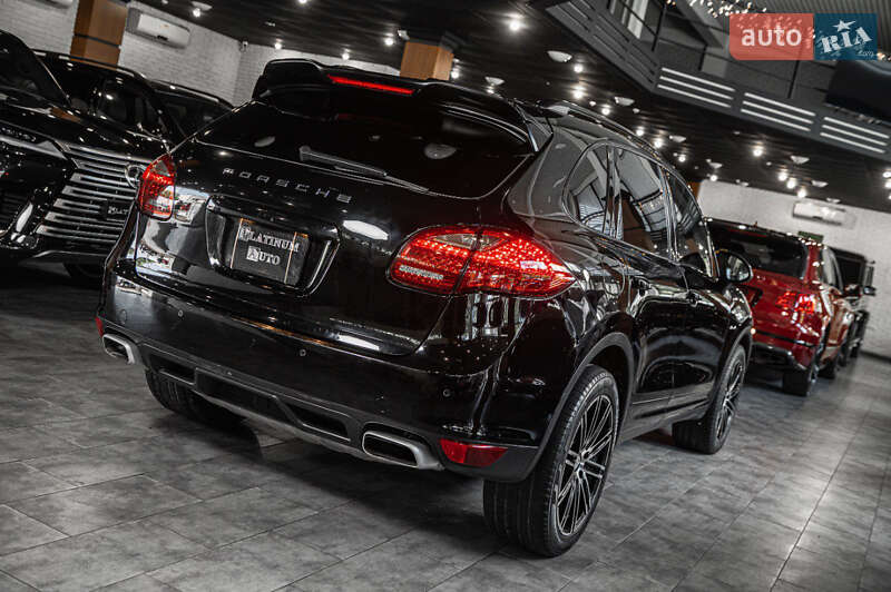 Внедорожник / Кроссовер Porsche Cayenne 2013 в Одессе
