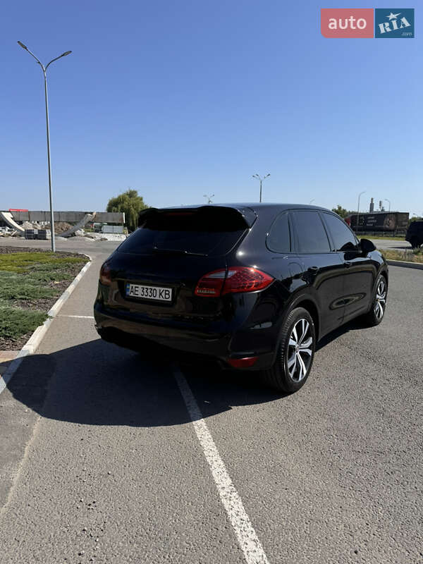 Позашляховик / Кросовер Porsche Cayenne 2012 в Дніпрі
