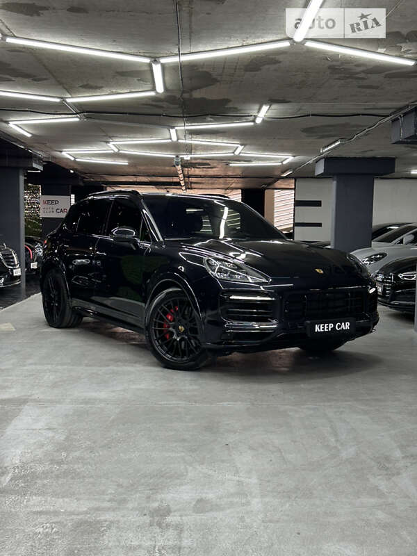 Внедорожник / Кроссовер Porsche Cayenne 2022 в Одессе