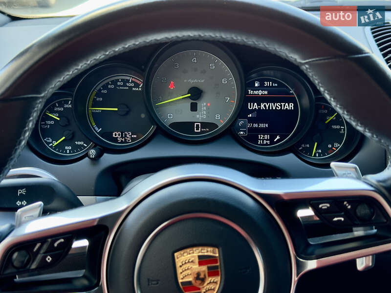 Внедорожник / Кроссовер Porsche Cayenne 2015 в Киеве