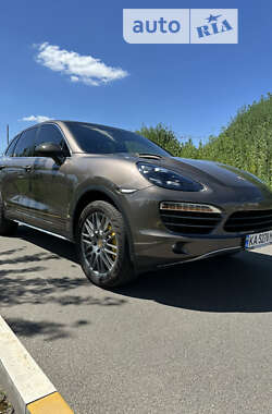 Позашляховик / Кросовер Porsche Cayenne 2010 в Києві