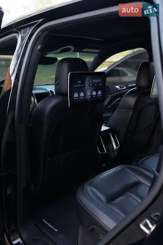 Porsche Cayenne 2015 VIN WP1AD2A20GLA78516 фото оголошення 7 з 56