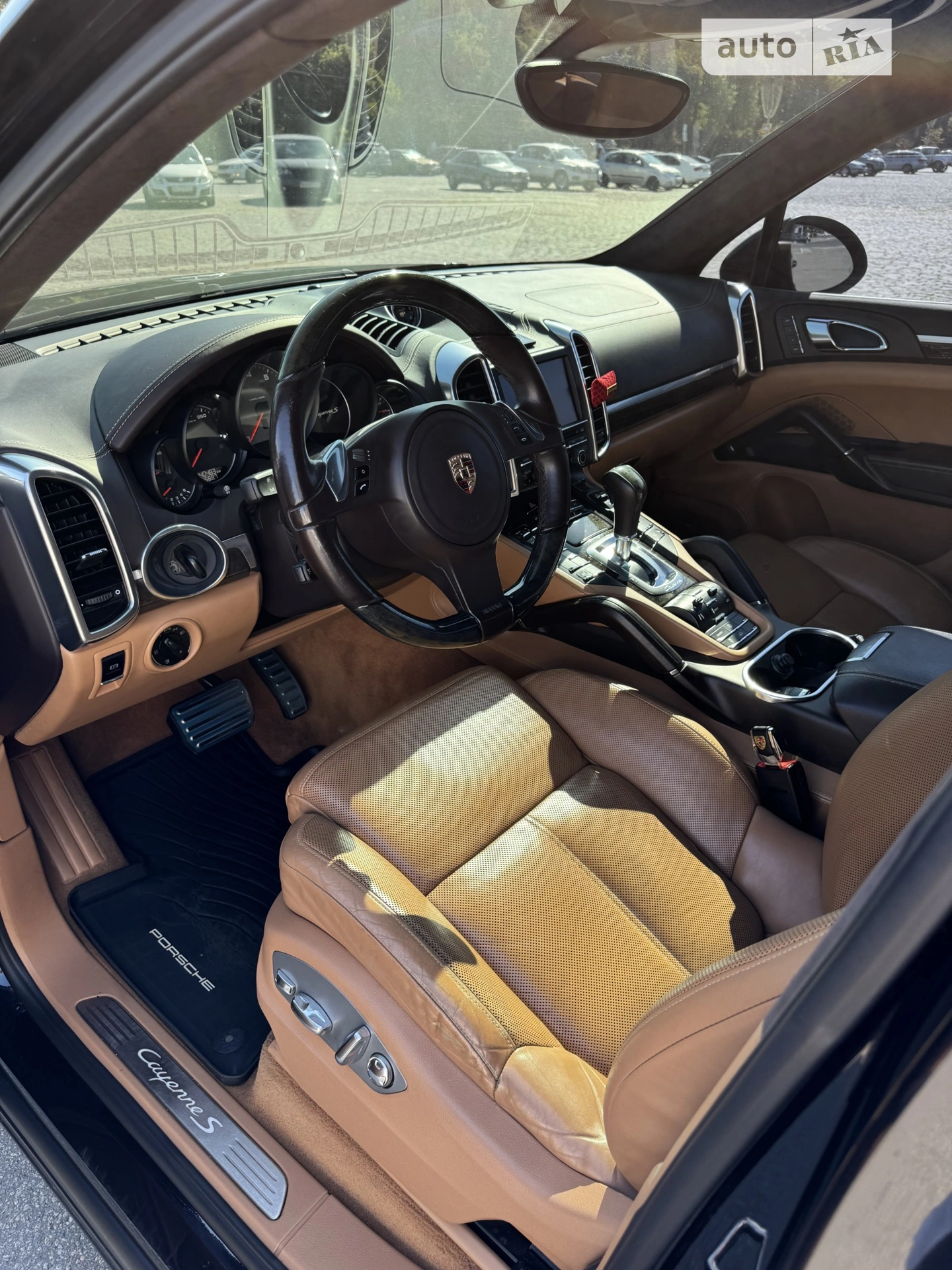 2011 Porsche Cayenne - мініатюра 4