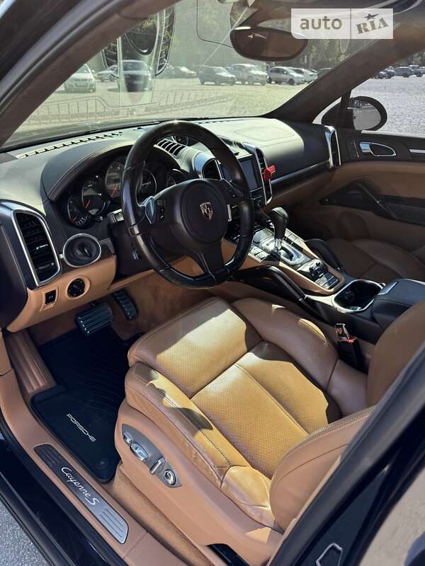 Внедорожник / Кроссовер Porsche Cayenne 2011 в Харькове фото 4 Внедорожник / Кроссовер Porsche Cayenne 2011 в Харькове