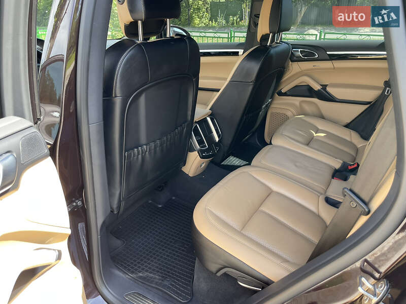 Позашляховик / Кросовер Porsche Cayenne 2016 в Харкові фото 8 Позашляховик / Кросовер Porsche Cayenne 2016 в Харкові