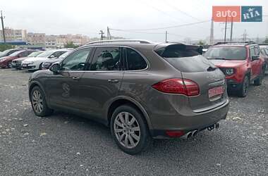 Внедорожник / Кроссовер Porsche Cayenne 2014 в Ровно