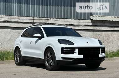 Внедорожник / Кроссовер Porsche Cayenne 2023 в Киеве