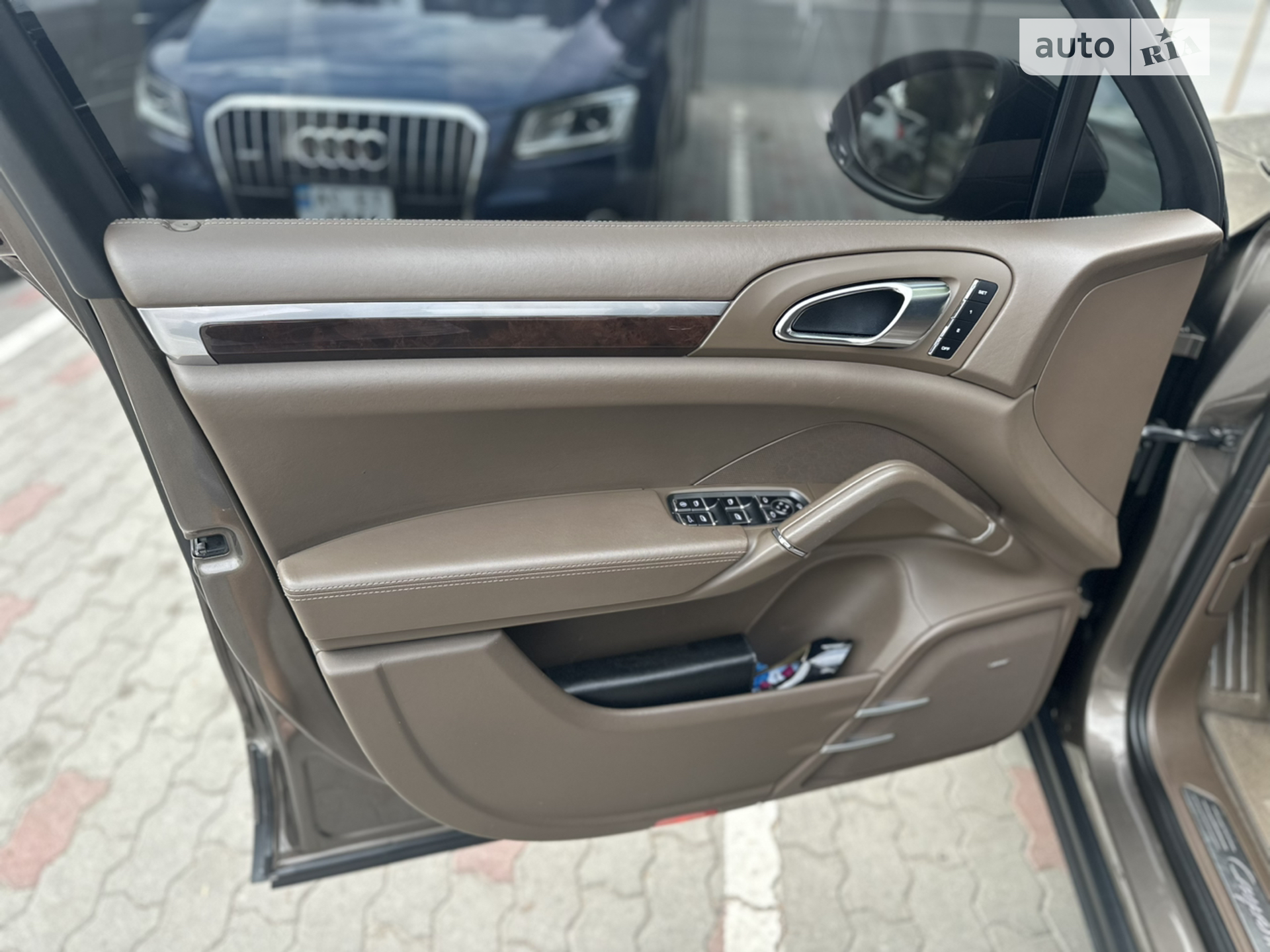 2012 Porsche Cayenne - мініатюра 4