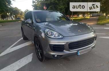 Позашляховик / Кросовер Porsche Cayenne 2017 в Києві