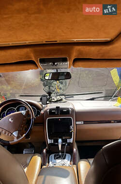 Внедорожник / Кроссовер Porsche Cayenne 2004 в 