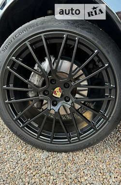 Внедорожник / Кроссовер Porsche Cayenne 2019 в Первомайске