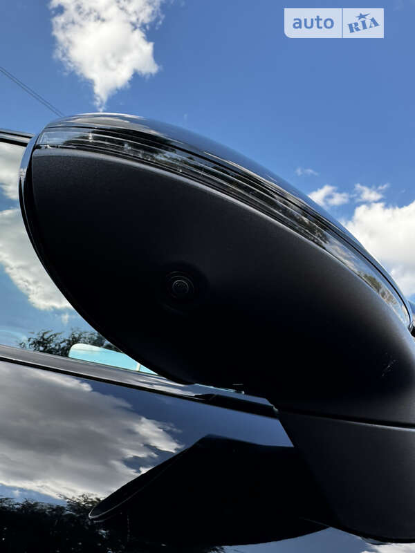 Позашляховик / Кросовер Porsche Cayenne 2019 в Первомайську