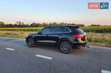 Внедорожник / Кроссовер Porsche Cayenne 2011 в 