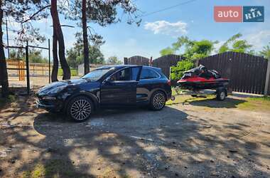 Внедорожник / Кроссовер Porsche Cayenne 2011 в 