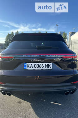 Позашляховик / Кросовер Porsche Cayenne 2018 в Києві