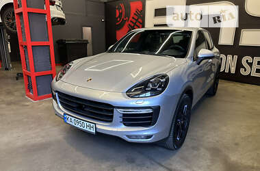 Внедорожник / Кроссовер Porsche Cayenne 2015 в Киеве