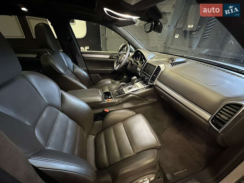 Внедорожник / Кроссовер Porsche Cayenne 2015 в Киеве фото 20 Внедорожник / Кроссовер Porsche Cayenne 2015 в Киеве