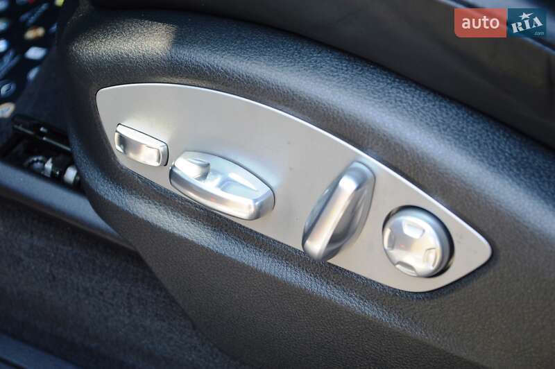 Позашляховик / Кросовер Porsche Cayenne 2013 в Одесі
