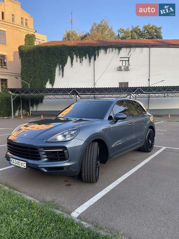 Позашляховик / Кросовер Porsche Cayenne 2017 в Києві