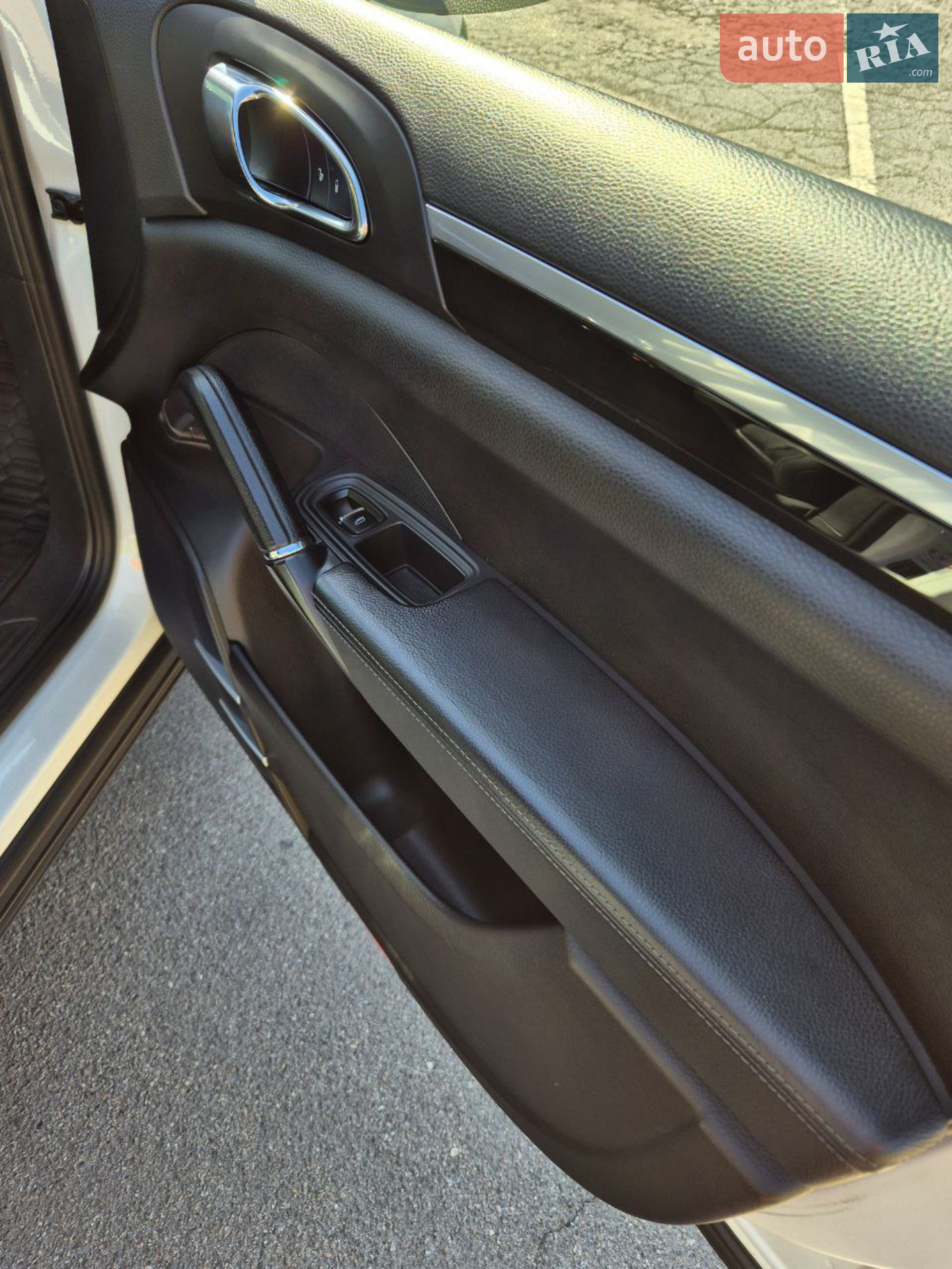 2012 Porsche Cayenne - мініатюра 8