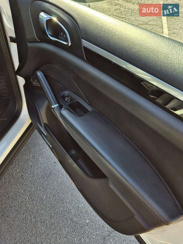 Позашляховик / Кросовер Porsche Cayenne 2012 в Києві