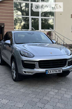 Позашляховик / Кросовер Porsche Cayenne 2016 в Києві