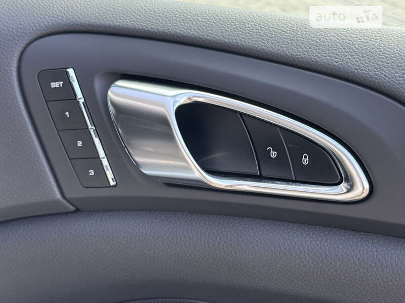 Внедорожник / Кроссовер Porsche Cayenne 2013 в Харькове фото 4 Внедорожник / Кроссовер Porsche Cayenne 2013 в Харькове