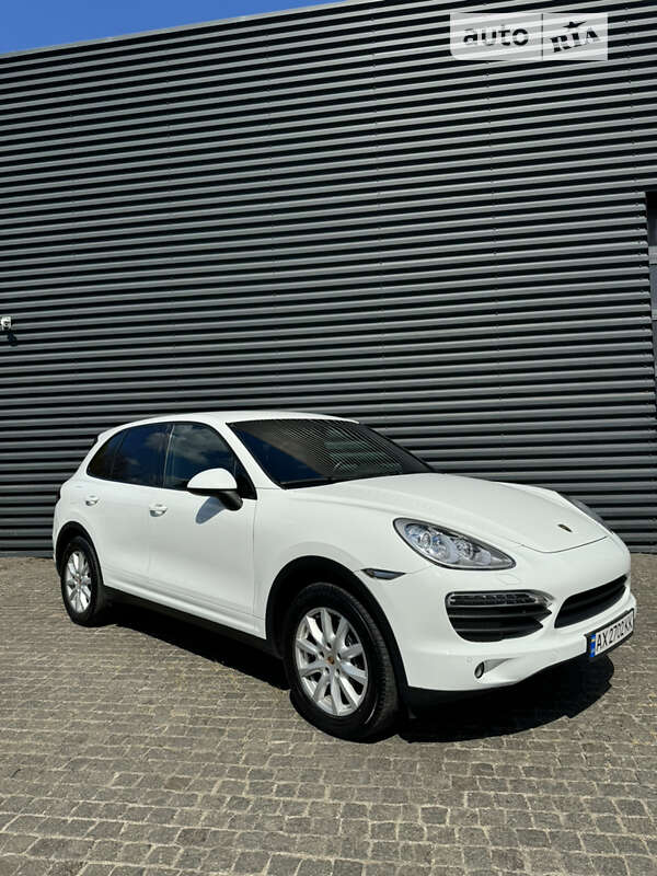 Внедорожник / Кроссовер Porsche Cayenne 2013 в Харькове фото 28 Внедорожник / Кроссовер Porsche Cayenne 2013 в Харькове