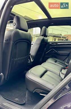 Внедорожник / Кроссовер Porsche Cayenne 2017 в 