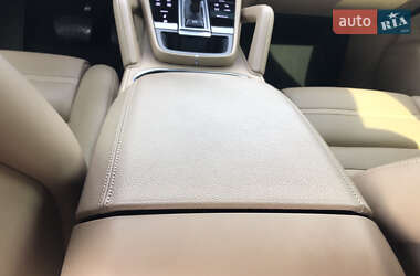 Внедорожник / Кроссовер Porsche Cayenne 2019 в 