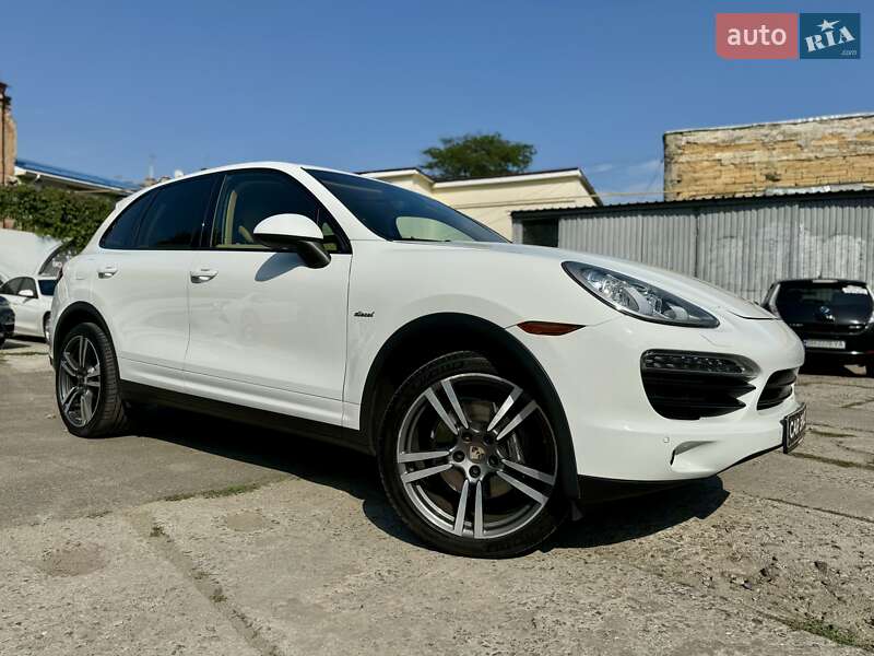 Позашляховик / Кросовер Porsche Cayenne 2013 в Одесі