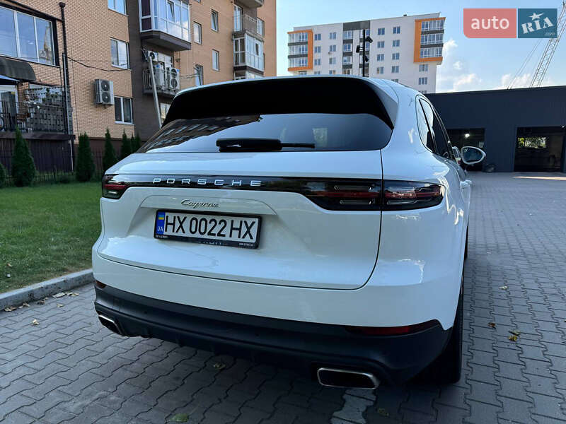 Внедорожник / Кроссовер Porsche Cayenne 2019 в Хмельницком