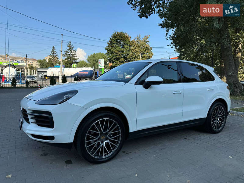 Внедорожник / Кроссовер Porsche Cayenne 2019 в Хмельницком