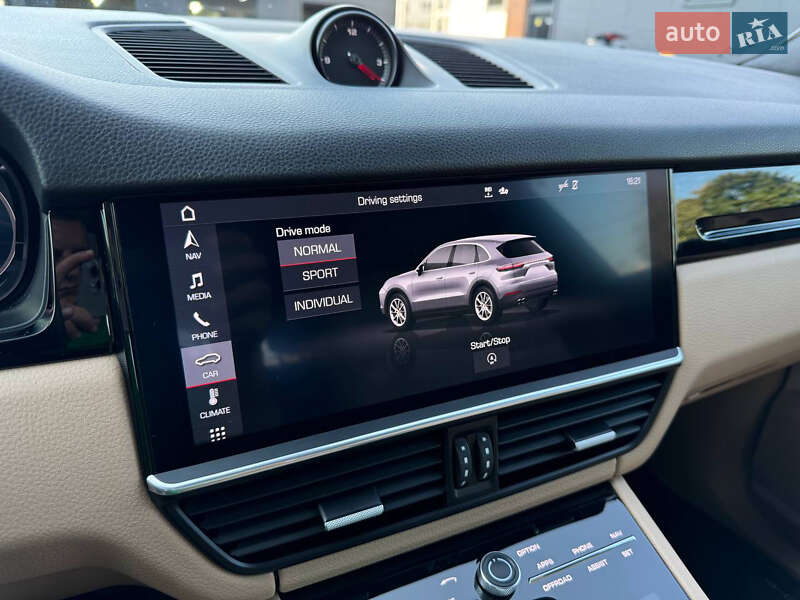 Внедорожник / Кроссовер Porsche Cayenne 2019 в Хмельницком