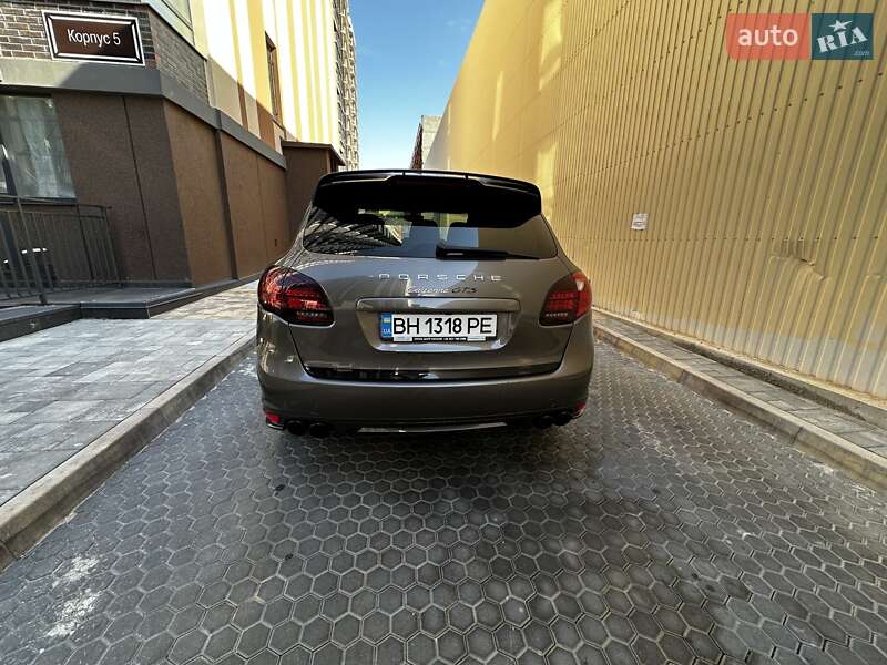 Внедорожник / Кроссовер Porsche Cayenne 2013 в Одессе