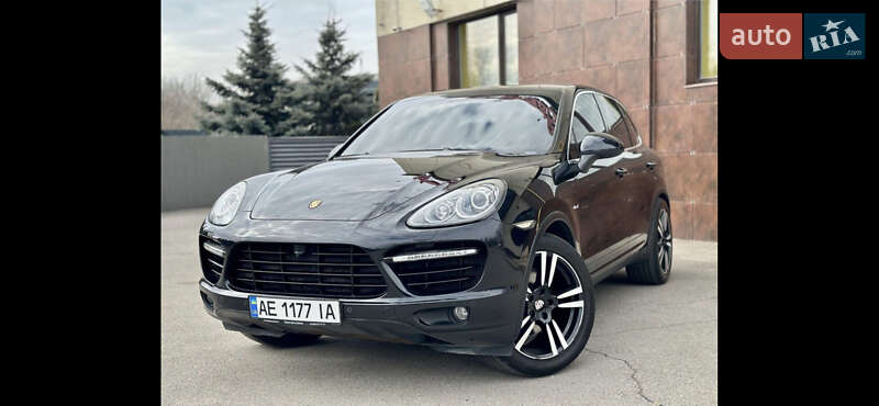 Внедорожник / Кроссовер Porsche Cayenne 2012 в 