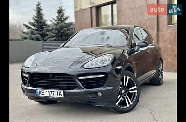 Внедорожник / Кроссовер Porsche Cayenne 2012 в 