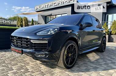 Позашляховик / Кросовер Porsche Cayenne 2016 в Києві