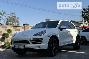 Позашляховик / Кросовер Porsche Cayenne 2014 в Демидівці