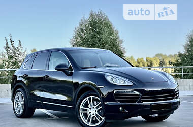 Позашляховик / Кросовер Porsche Cayenne 2012 в Києві